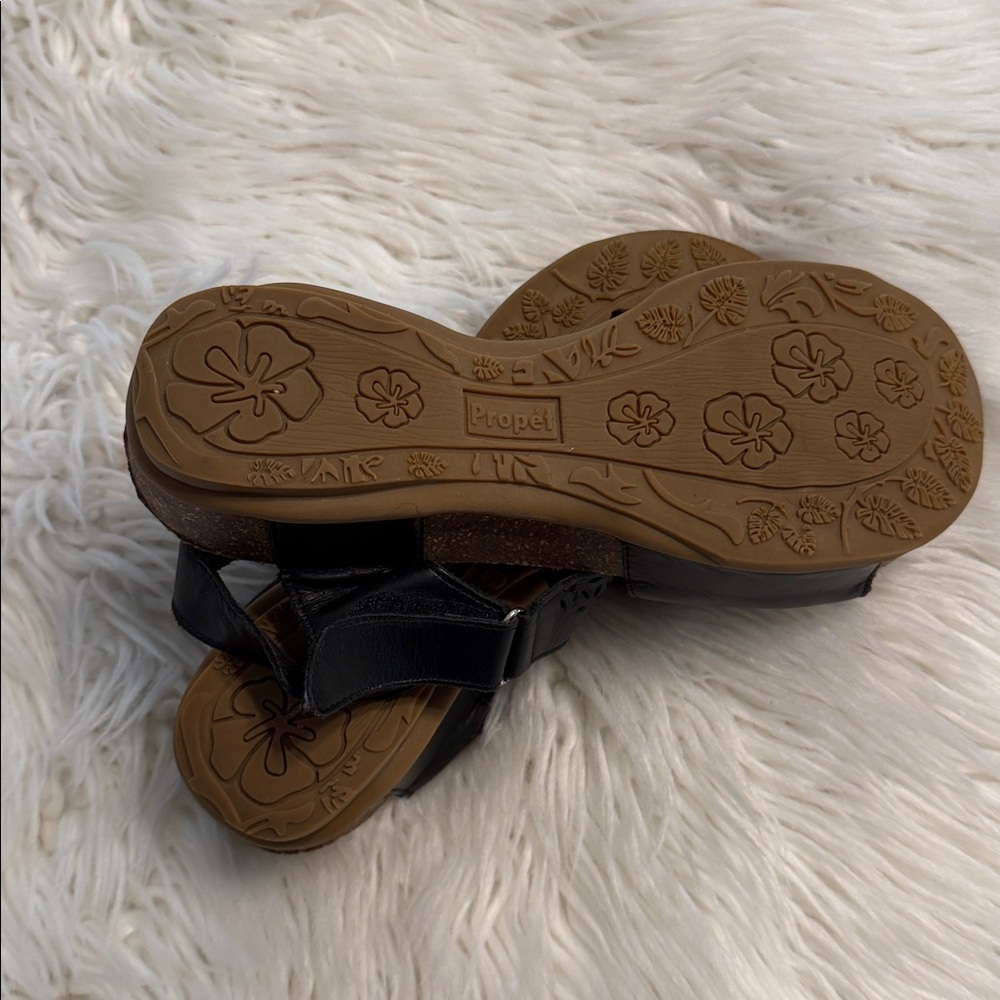 Propet Black Leather Slide Sandals with Suede Footbed size 8.5 BNWOT - Picture 5 of 9